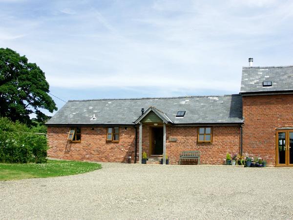 The Byre Villa Bishop's Castle Exterior photo